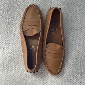 Tod’s Gommino Leather Driving Loafers